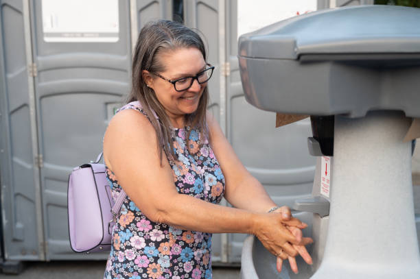 Best Portable restroom trailer rental  in Warrington, FL